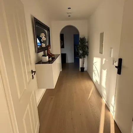 Penthouse In شقة *